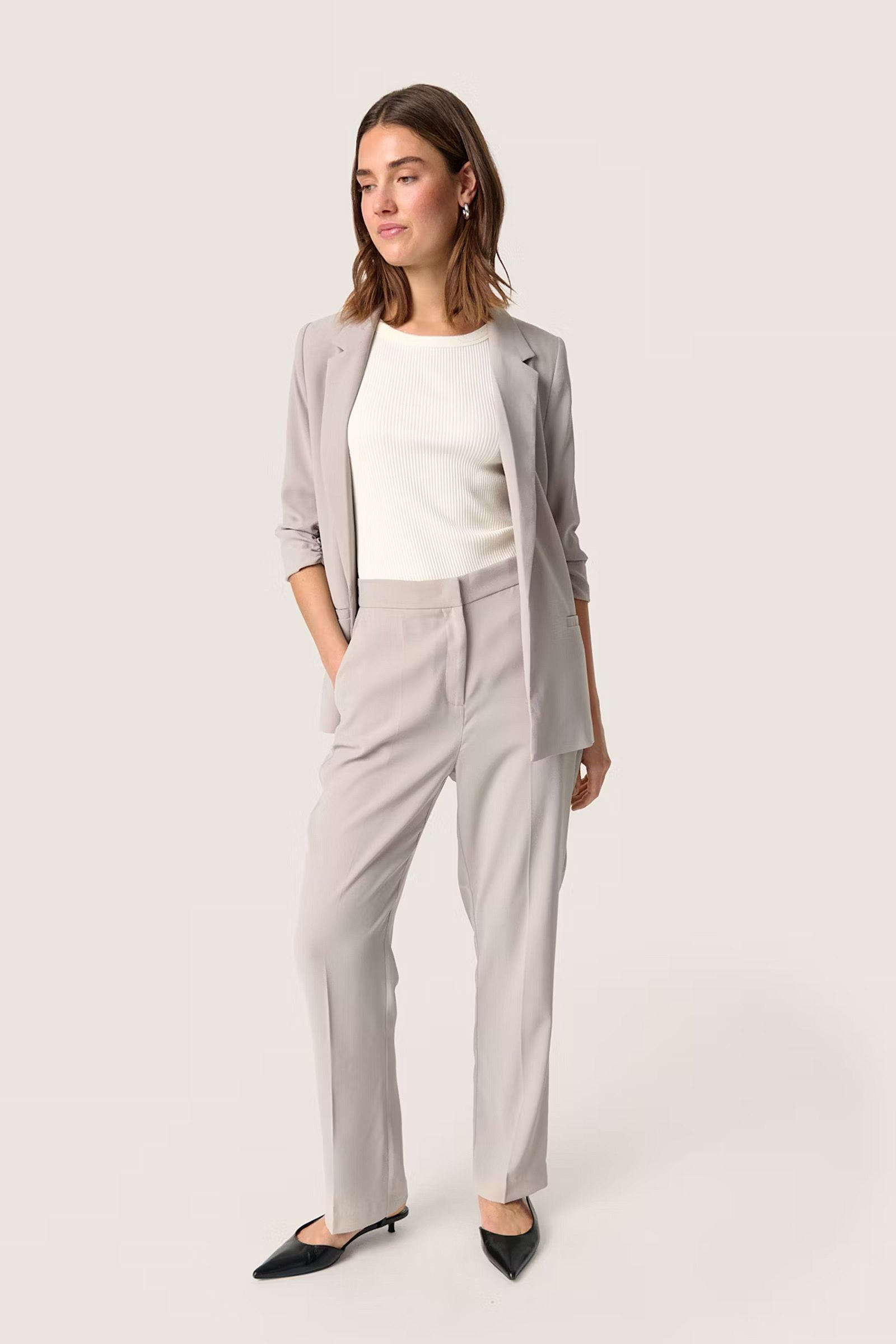 Shirley Trouser in Porpoise