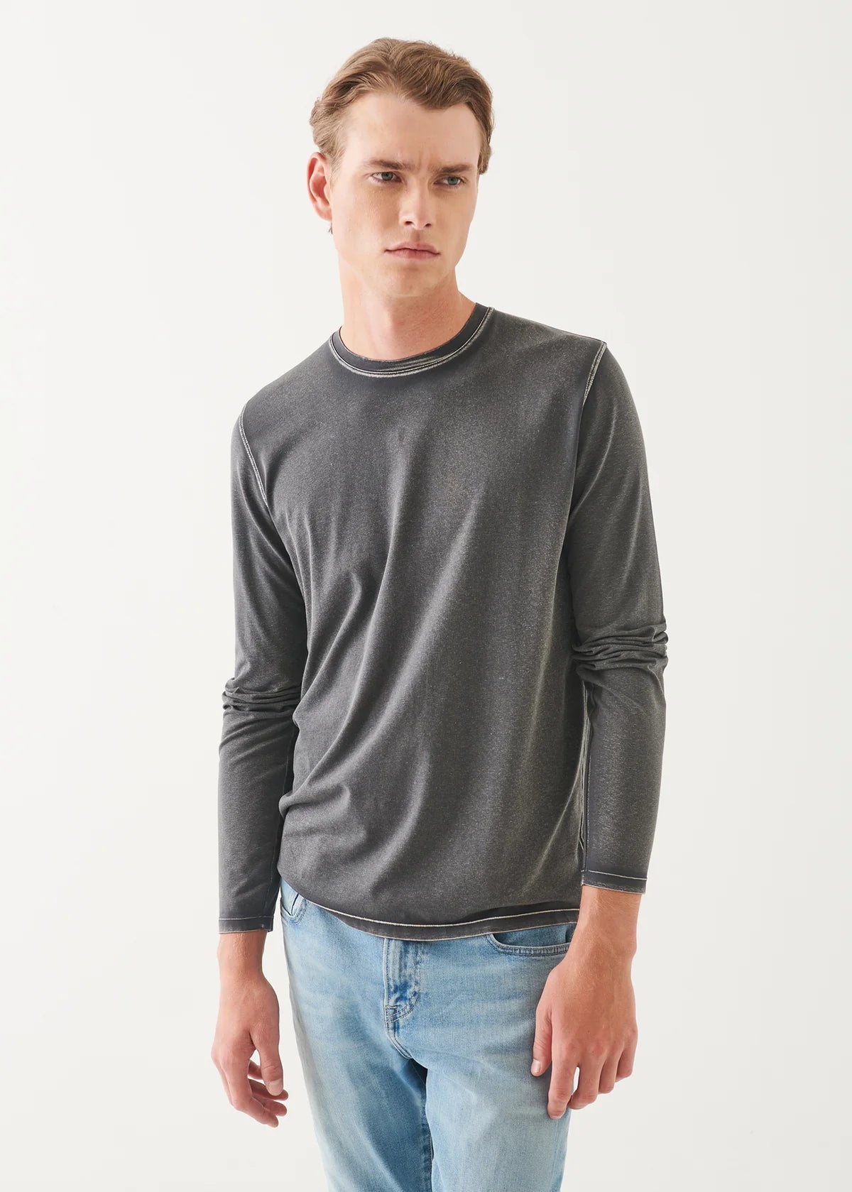 Pima Cotton Stretch Vintage Wash Long Sleeve T-Shirt in Soot