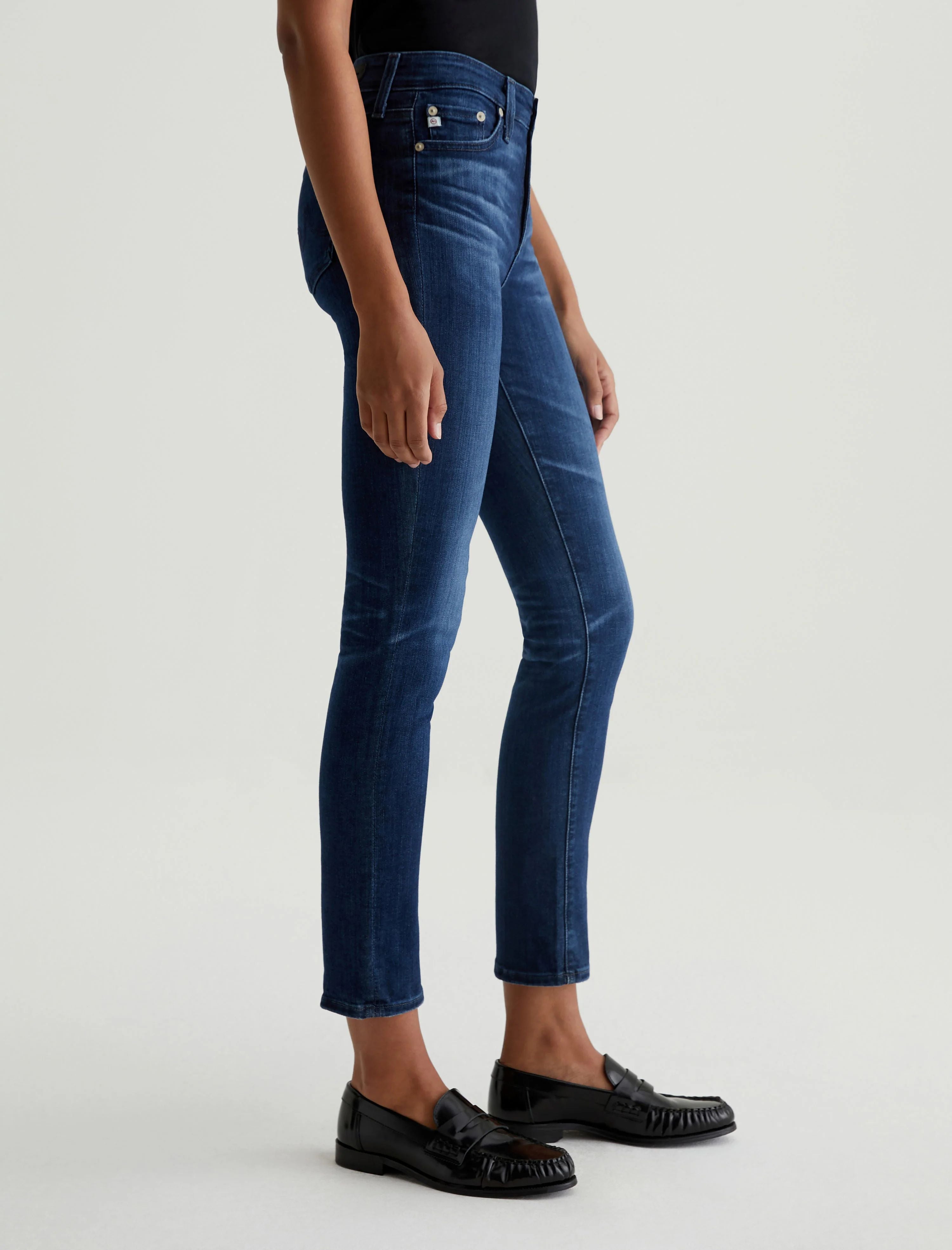 Mari Mid-Rise Slim Straight in 5 Years Blue Essence