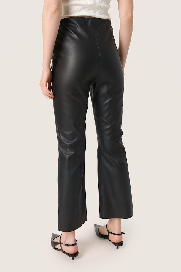 Kaylee Kickflare Trousers in Black