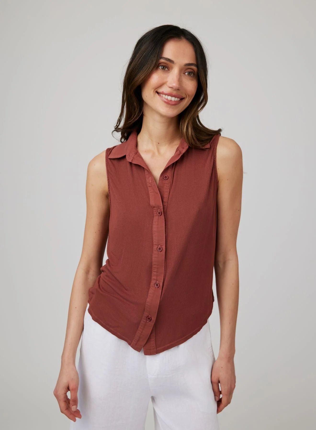 Mixed Sleeveless Button Down Blouse in Beachwood