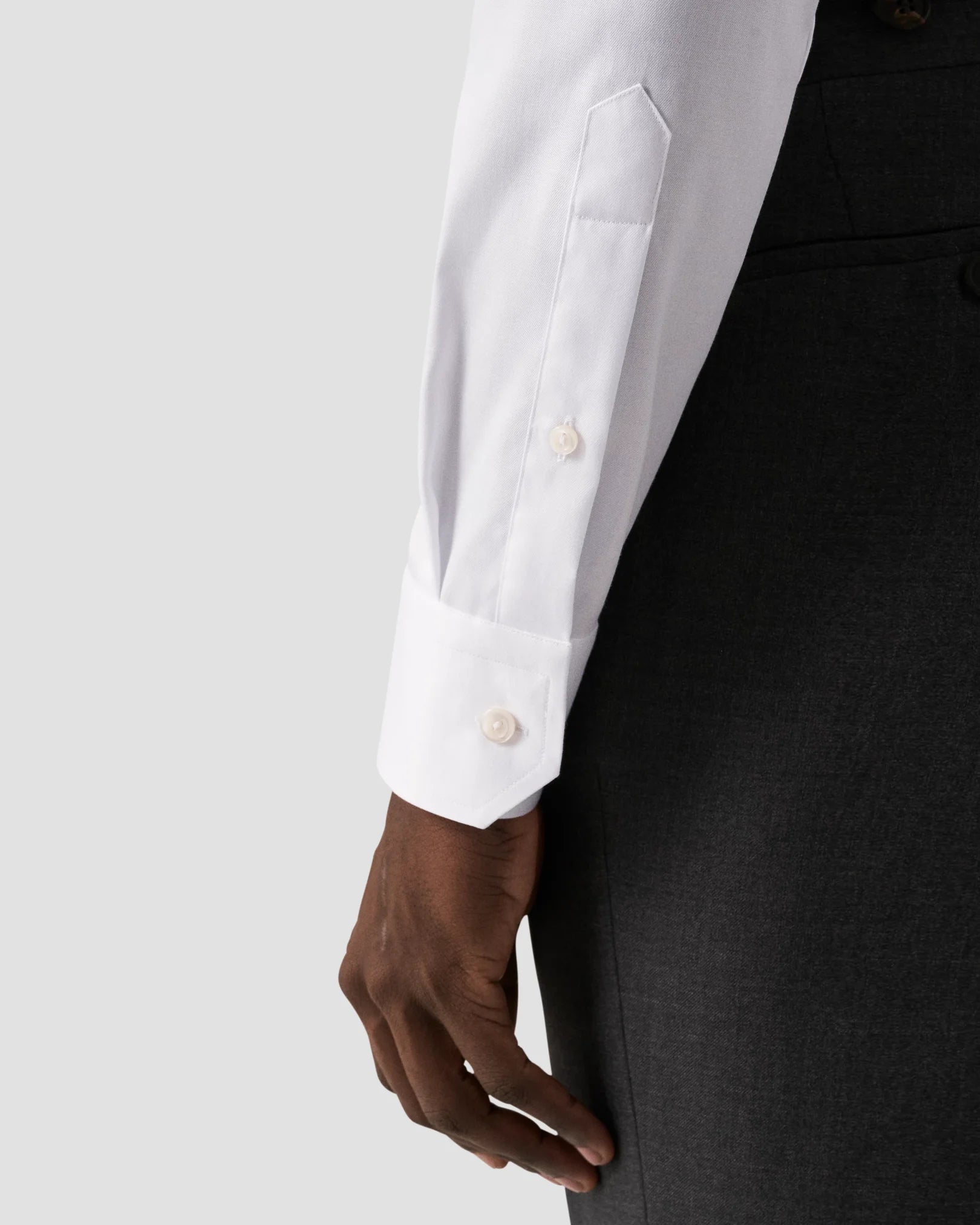 Signature Twill Contemporary Fit Dress Shirt in White